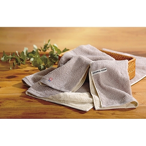 �W���[�i���@�X�^���_�[�h�@�t�@�j�`���[�@�t�F�C�X�E�E�H�b�V���^�I���Z�b�g