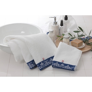 �����@�v���~�A���z�e���d�l�@�t�F�C�X�E�n���h�^�I���Z�b�g