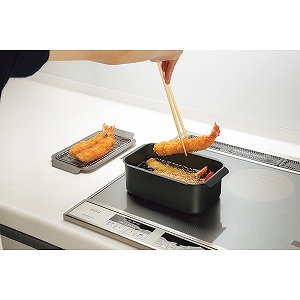 �y���������z�|�R�t���b�g�@�p�^�g����i�A�~�t�j