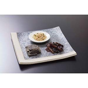 �y���������z���q���R�{�@���т��ߋl����